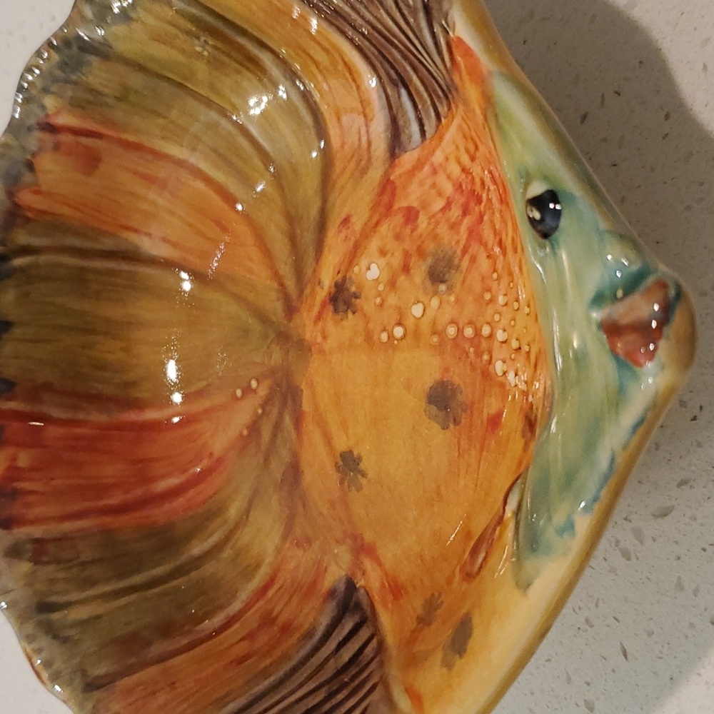 Italy ARS Hand Painted Fish Pottery Bowl - Picture 3 of 8